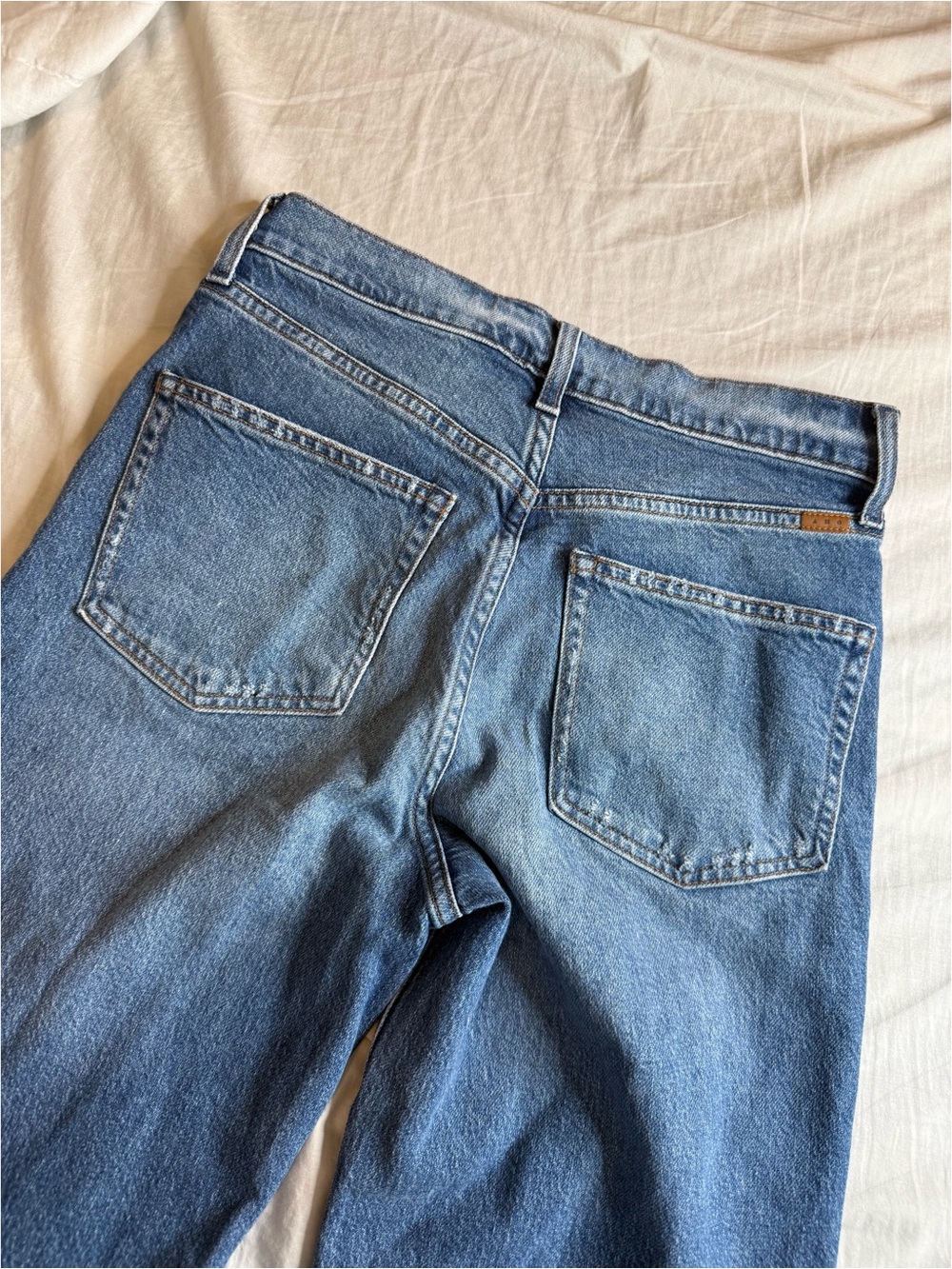 High-Rise Wide Leg Women's Jeans in Medium Blue - Picture 5 of 5